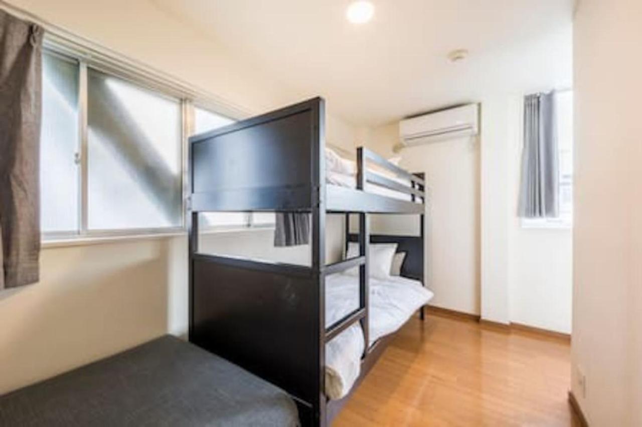 Sengoku Eki-Mae Bldg 401 Apartment Tokyo Exterior photo